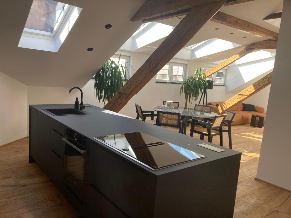 Split Rooftop Loft Экстерьер фото