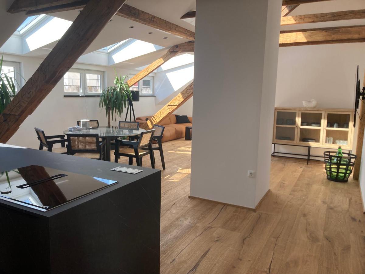 Split Rooftop Loft Экстерьер фото