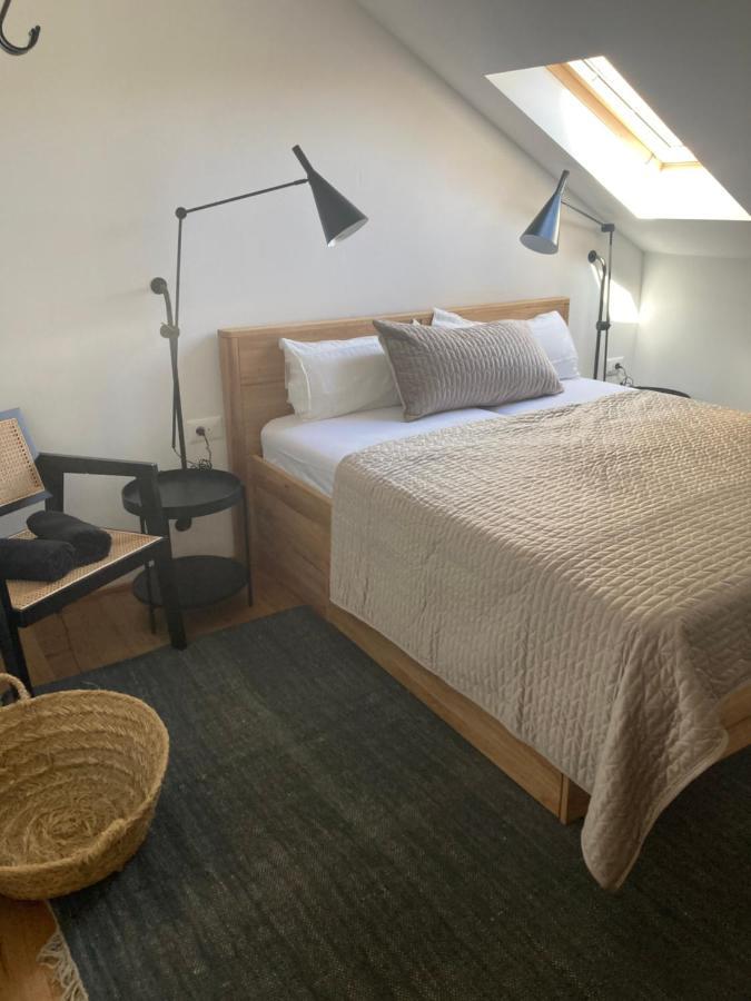 Split Rooftop Loft Экстерьер фото