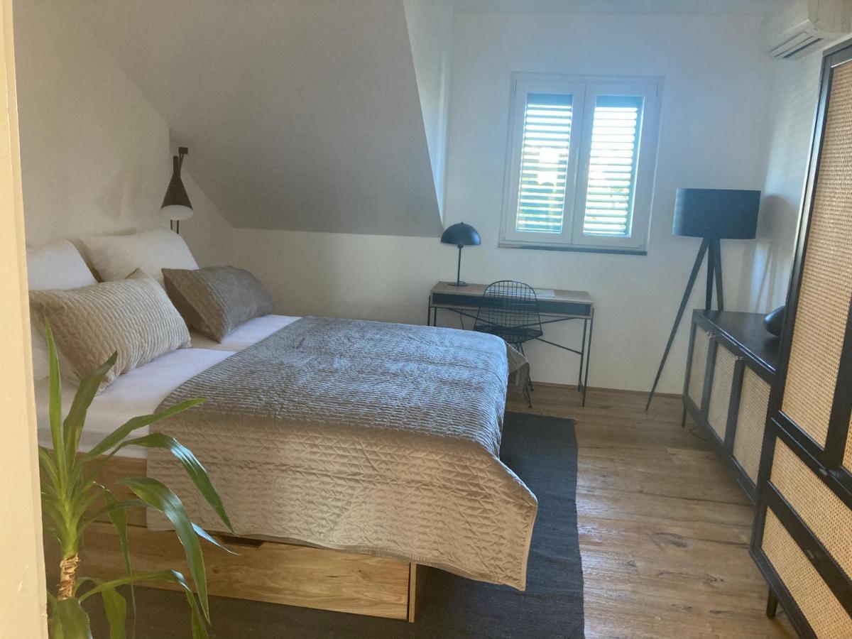 Split Rooftop Loft Экстерьер фото