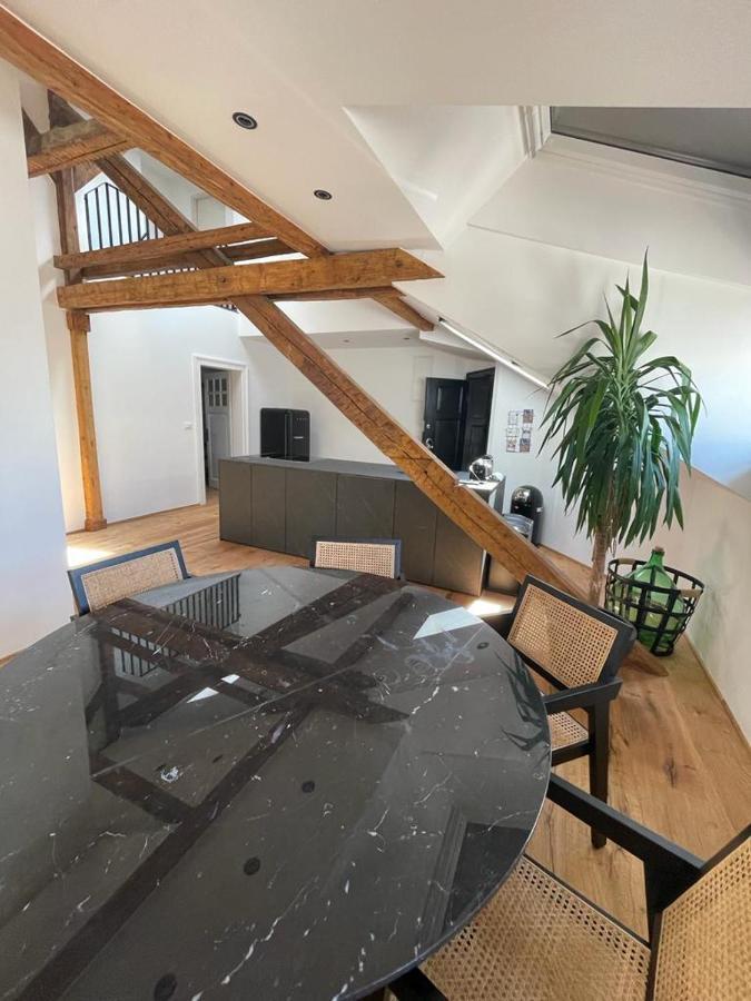 Split Rooftop Loft Экстерьер фото