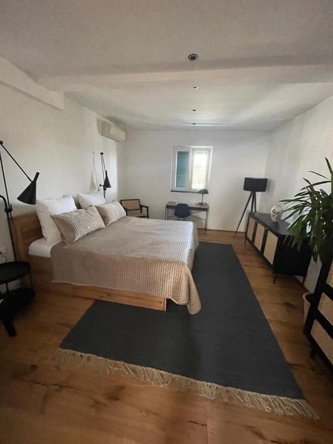 Split Rooftop Loft Экстерьер фото
