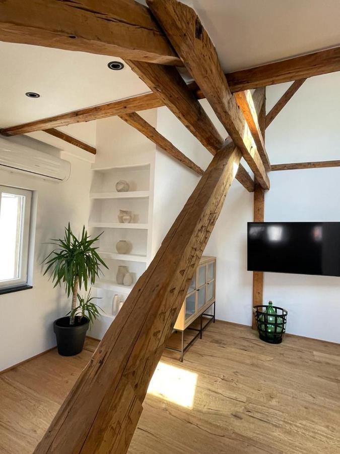 Split Rooftop Loft Экстерьер фото